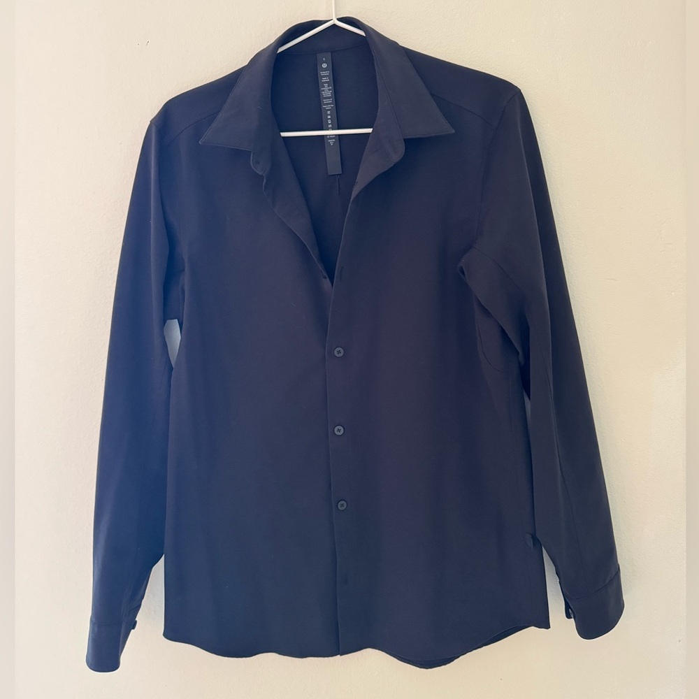 Lululemon Men’s Black Long Sleeve Shirt size Small